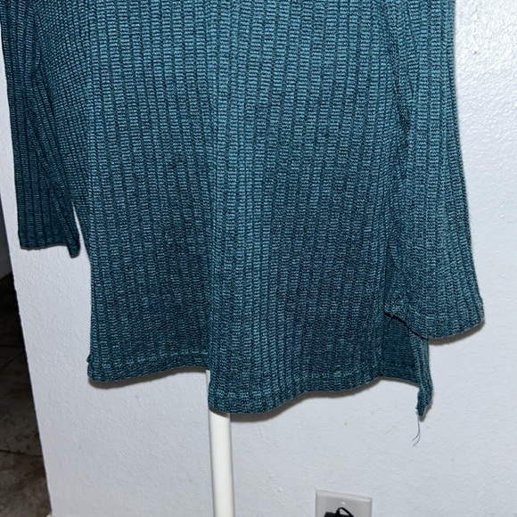 Rue 21 Green Criss Cross Pattern Sweater - large size - Picture 5 of 6